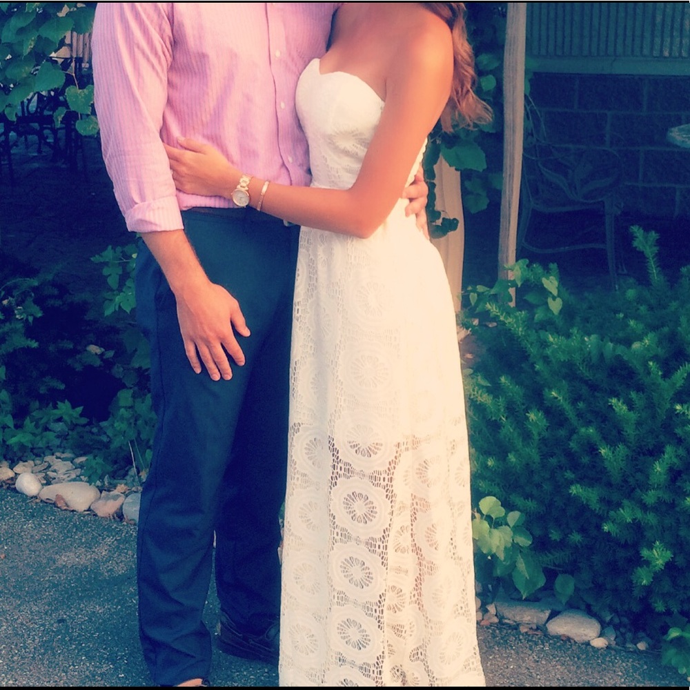 Strapless maxi