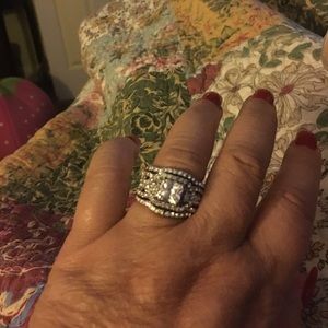 Three-piece sterling silver wedding band set