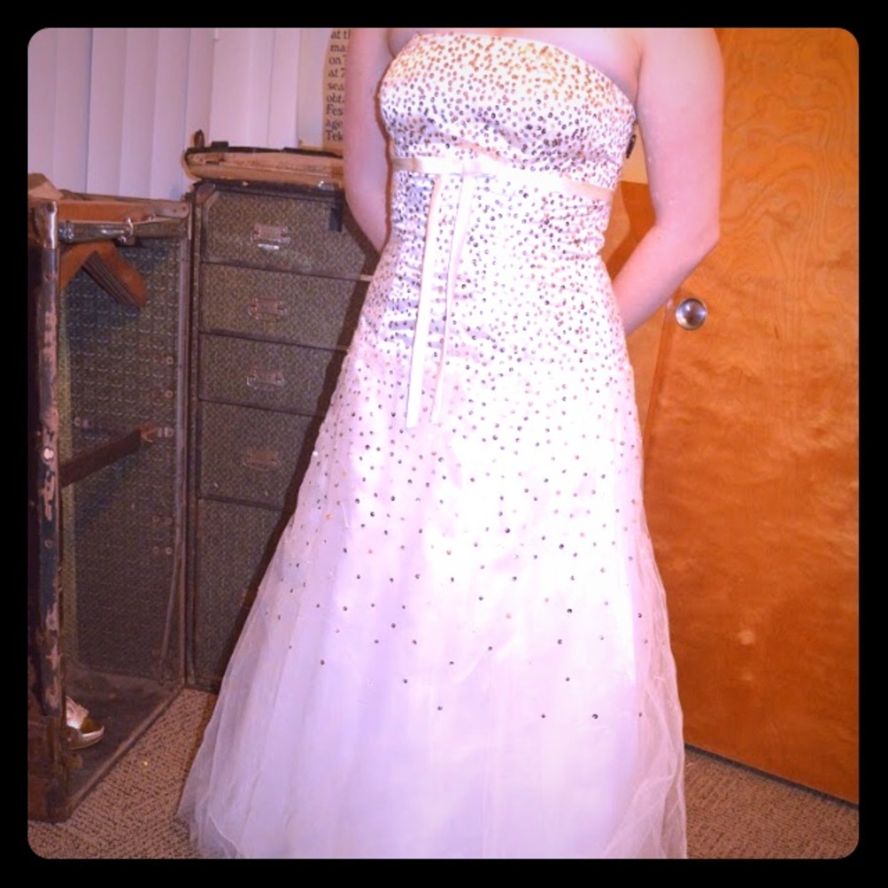 Ball gown