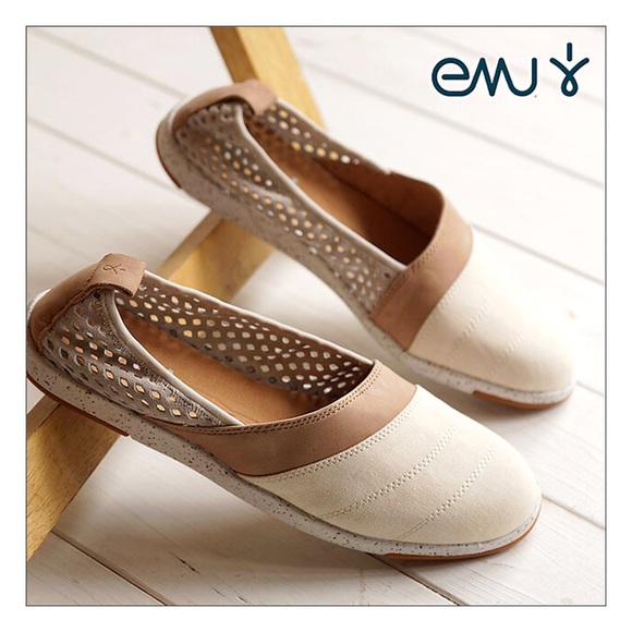 Emu Shoes - ✨Emu Australia Meroo Slip-Ons✨
