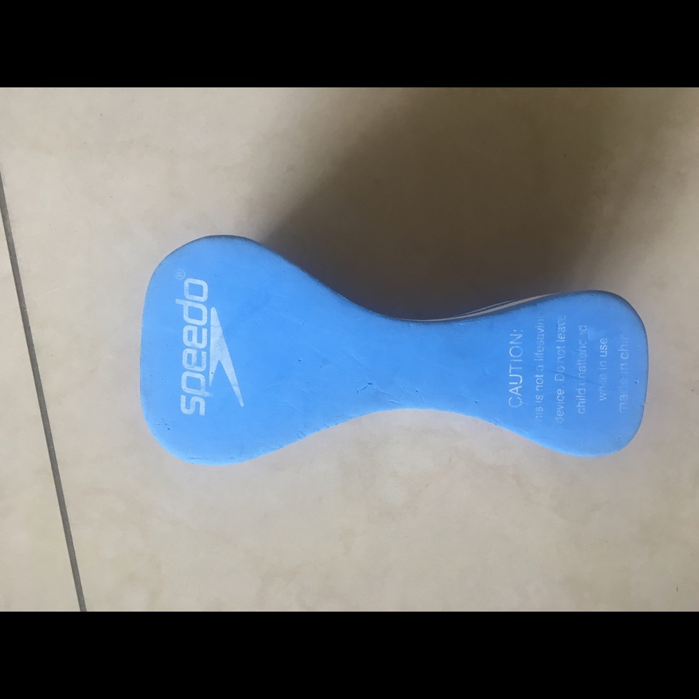 Speedo Team Pull Buoy Training Aid