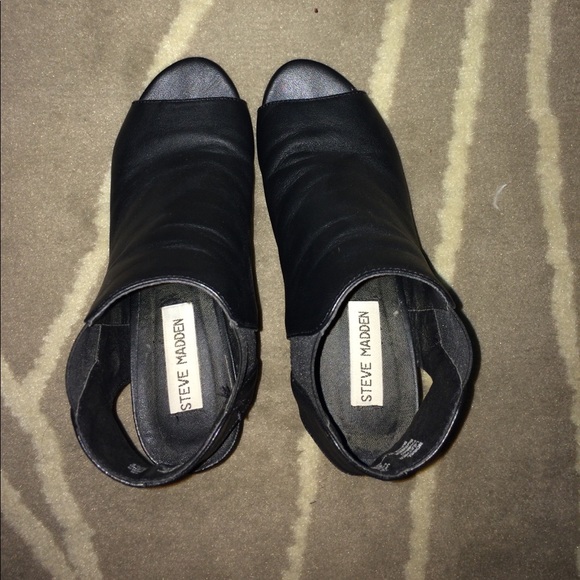 Steve Madden Peep Toe Block Heel - Picture 2 of 3