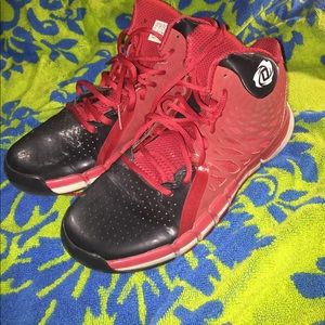 Derek rose basketball shoes🏀