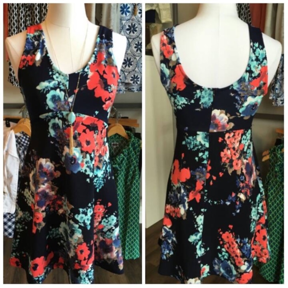 Super cute floral dress