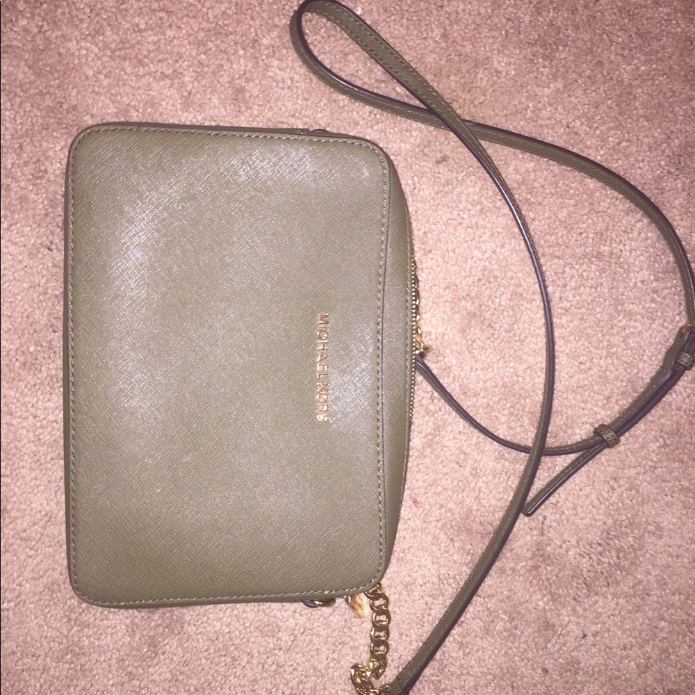 Michael Kors Jet Set Travel Leather Crossbody