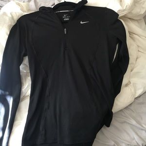 Nike drifit active wear half zip