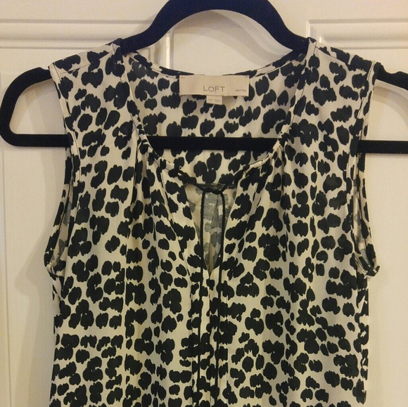 🔥BIG SALE🔥 The Loft, Leopard print top PETITE - Picture 3 of 6