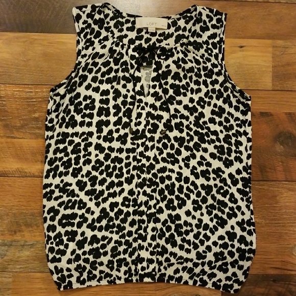 🔥BIG SALE🔥 The Loft, Leopard print top PETITE - Picture 2 of 6