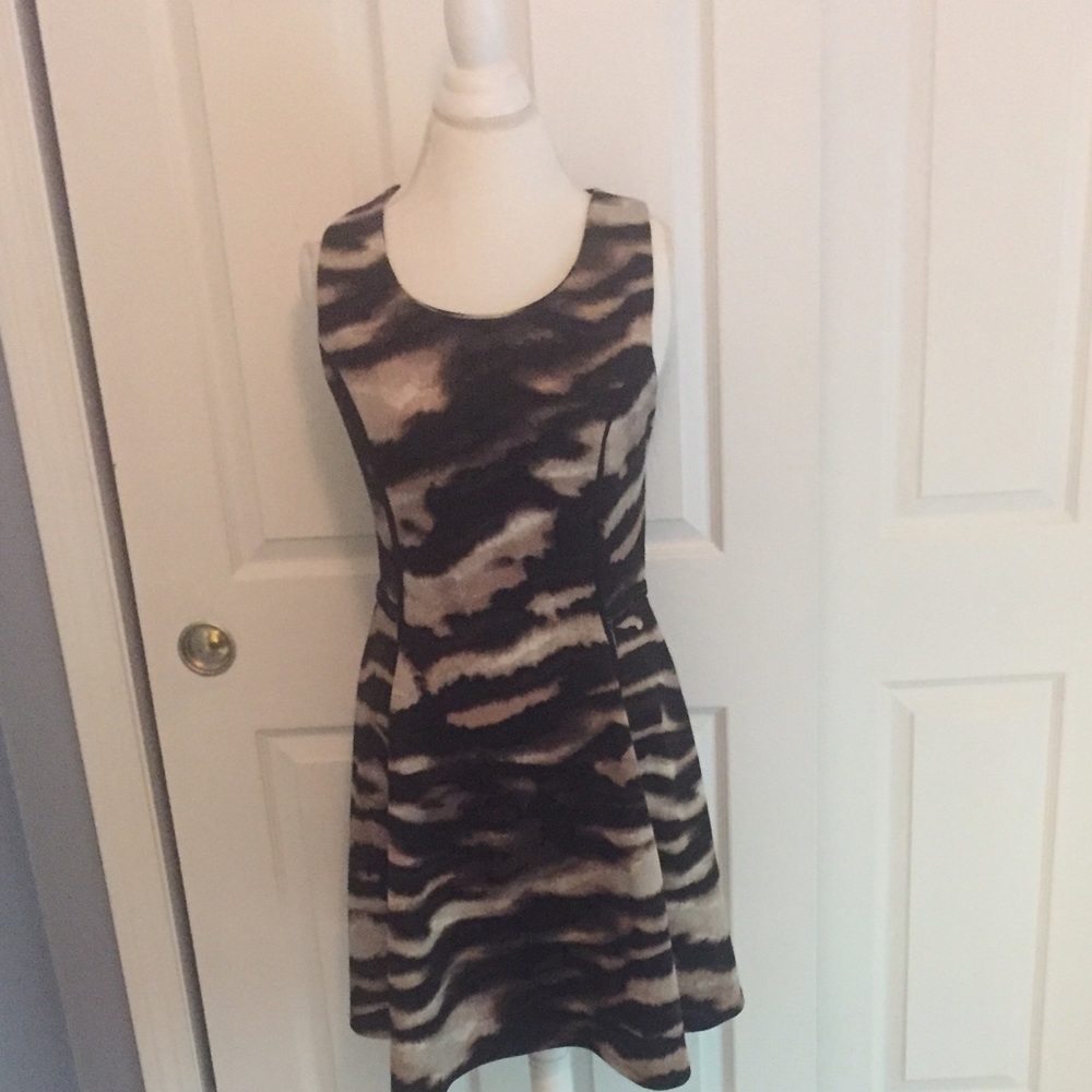 Price Reduces!! Mossimo Scuba Dress in Tiger print