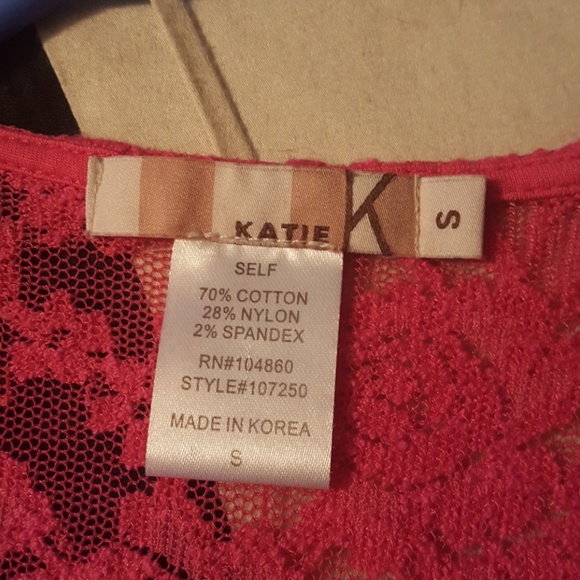 Pink top - Picture 3 of 4