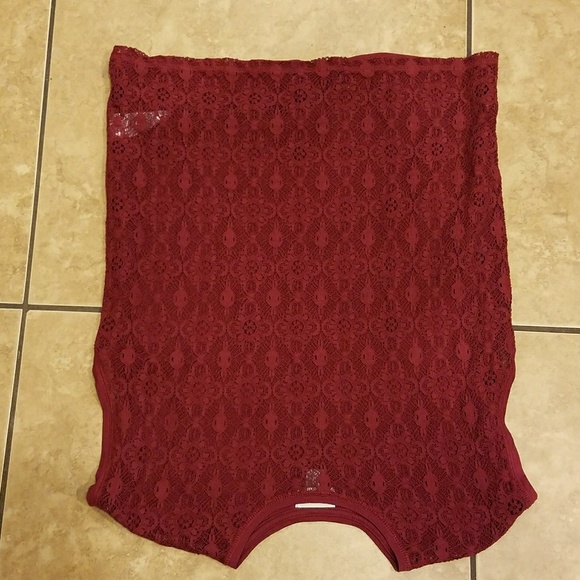 Old Navy burgundy front lace top xs - Picture 2 of 3