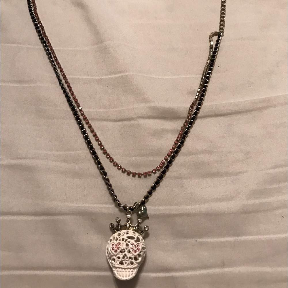 Betsey Johnson white skull necklace