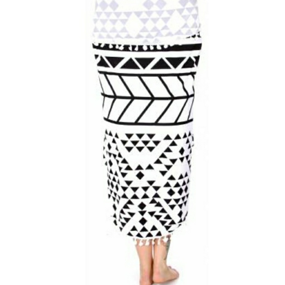 Geometric print beach blanket /wrap/yoga mat/bag - Picture 2 of 5