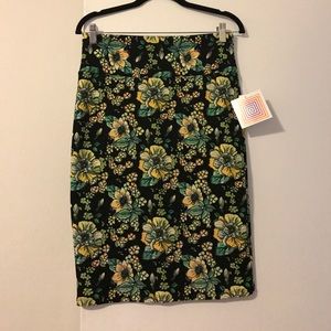 LuLaRoe Cassie skirt