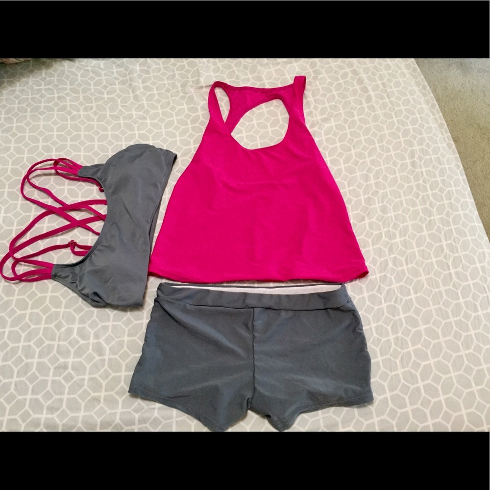🦈Swimsuit 3pc NWOT  Womens🌊