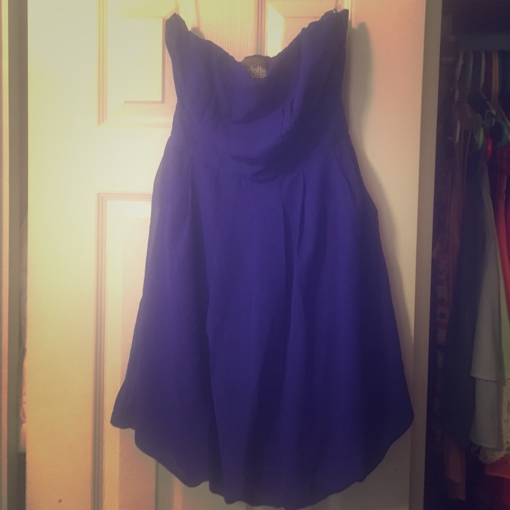 Strapless dress