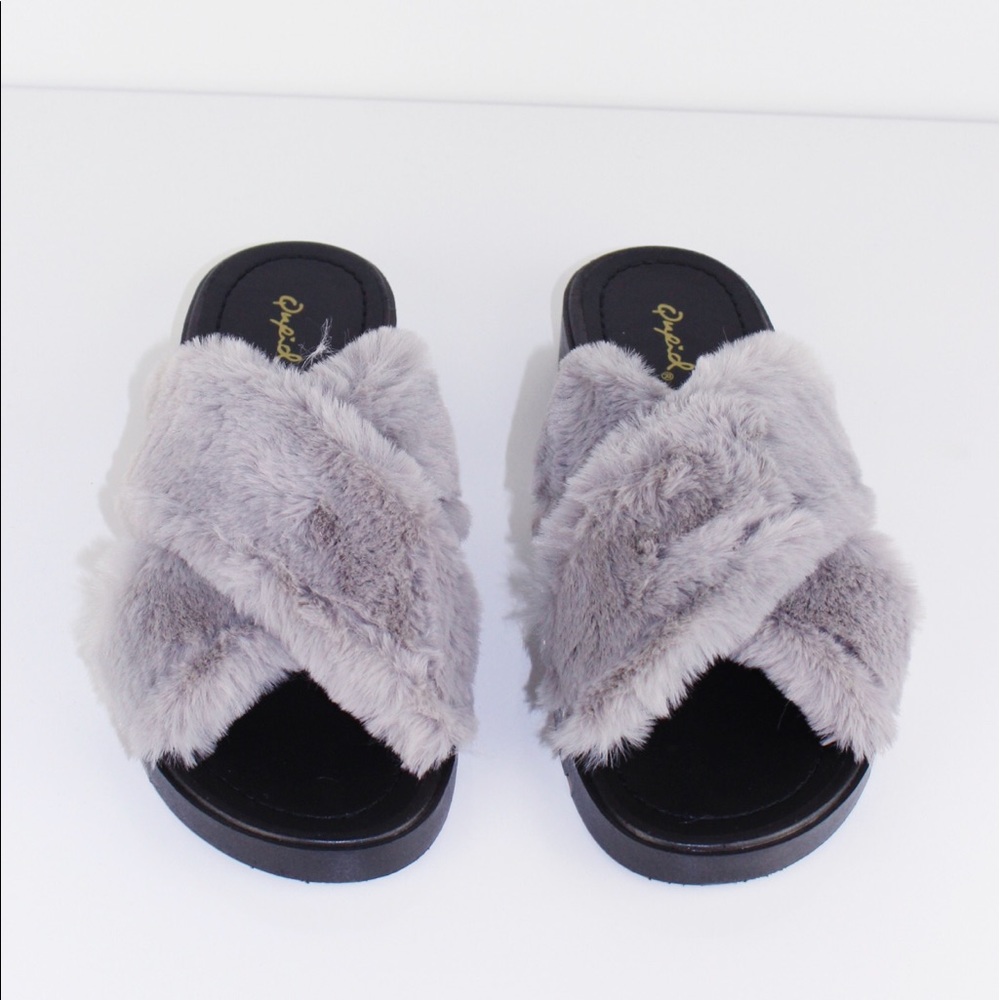 Furry Sandals - Picture 3 of 5