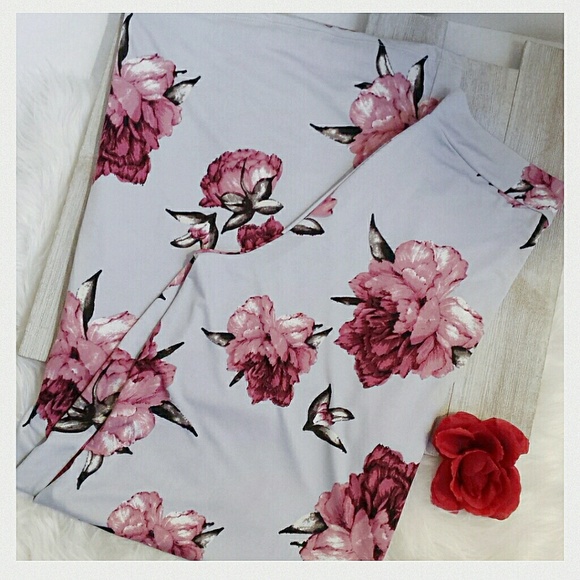 Grey Floral Wide Leg Boho pants - Picture 3 of 6