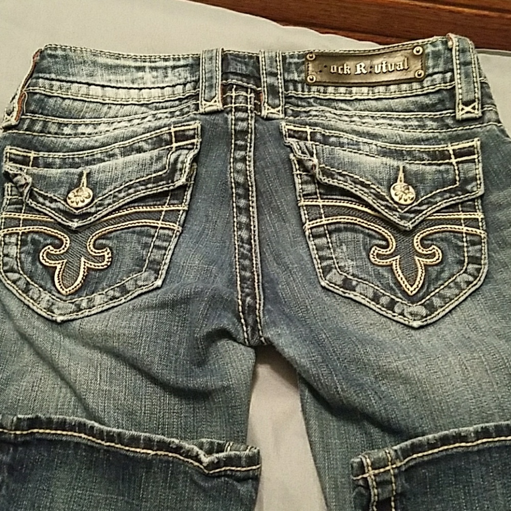 Rock Revival reposhing