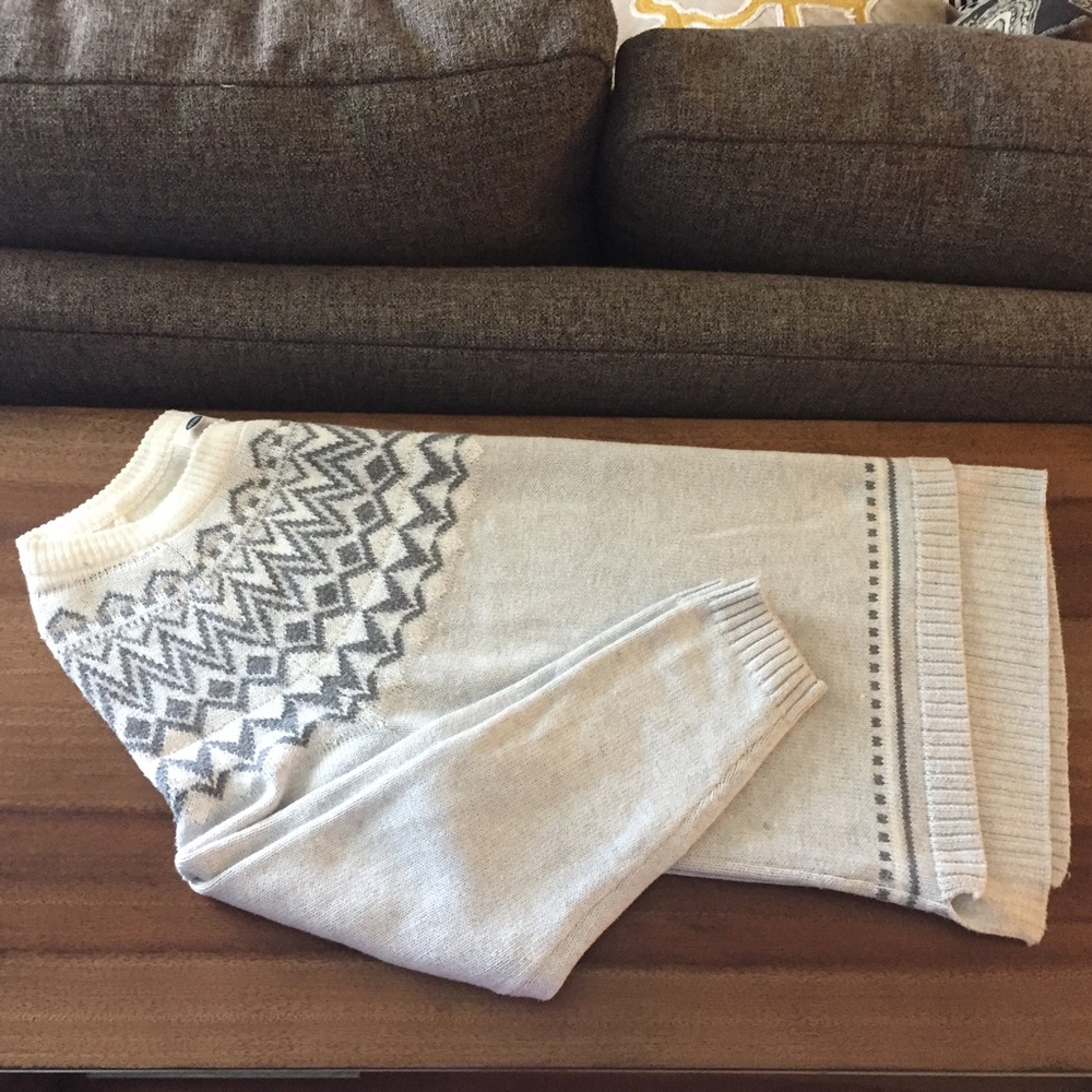 NWOT Gorgeous knit sweater