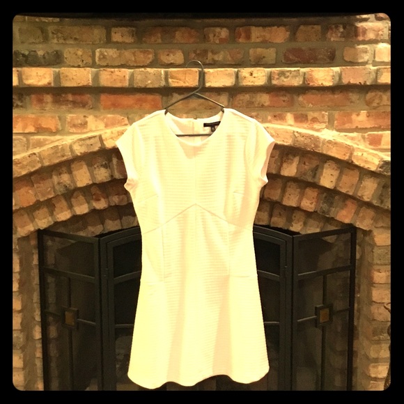 Banana Republic White texturized dress. Like New - Picture 1 of 2