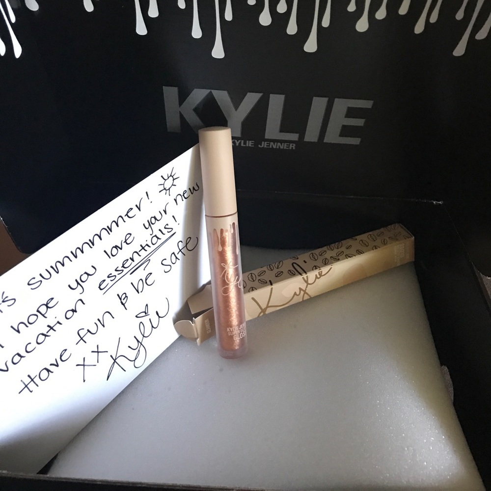 Kylie super glitter gloss