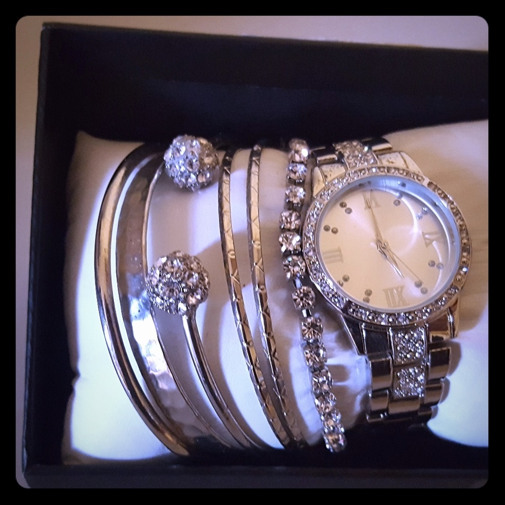 Bangle and watch set