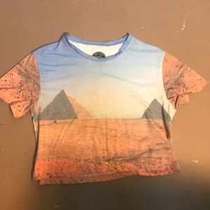 🔥$10 CLOSET🔥 pyramid crop top