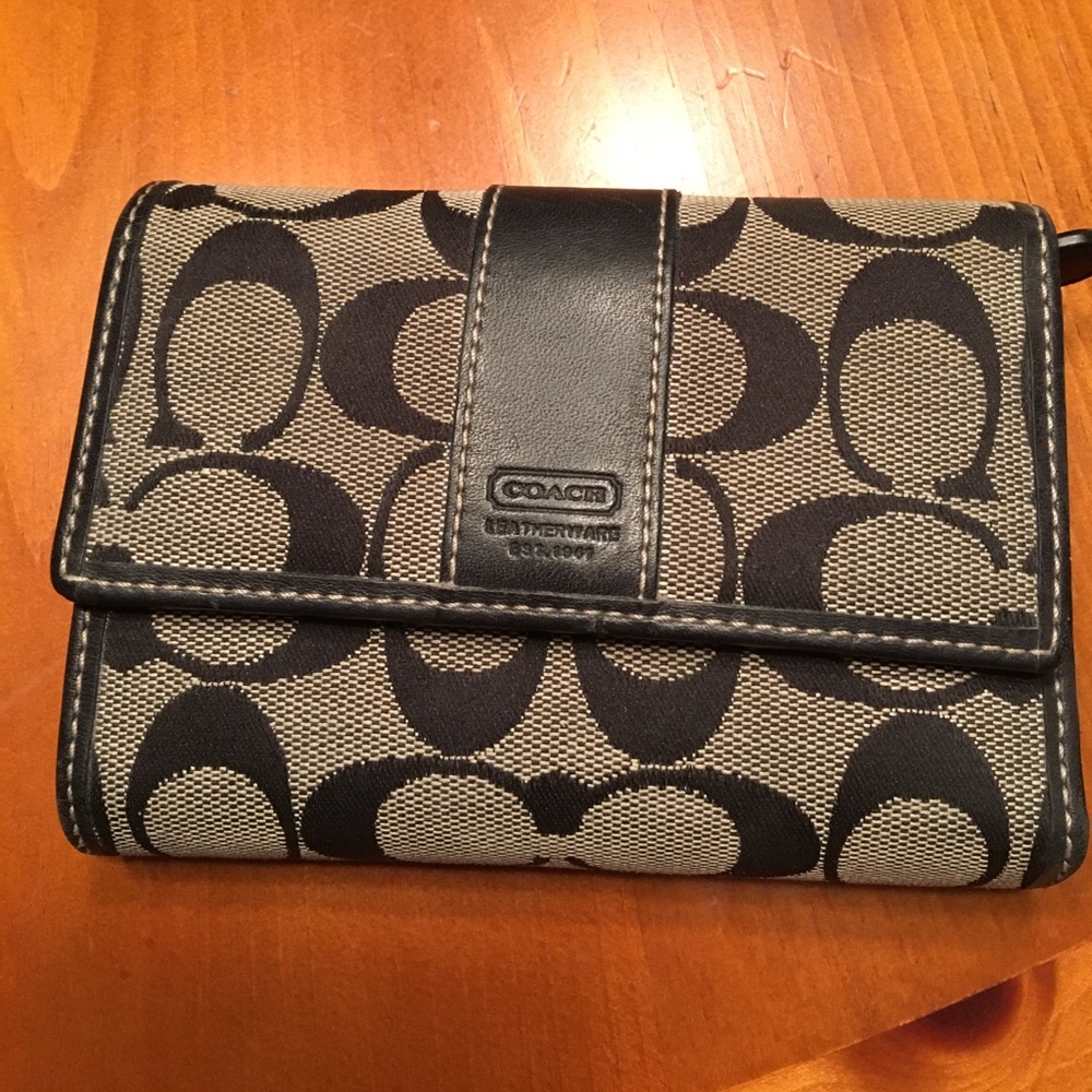 Coach wallet