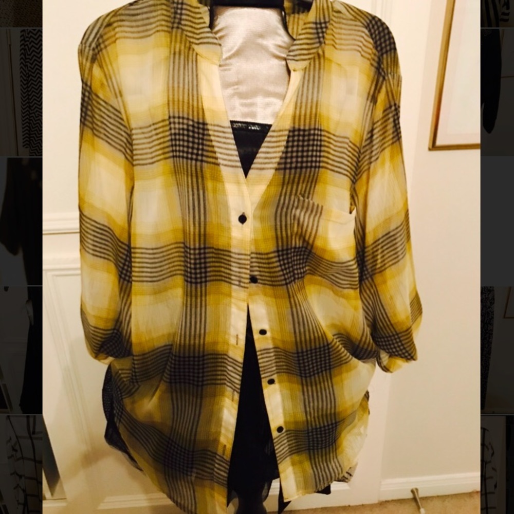 Xhilaration shirt.