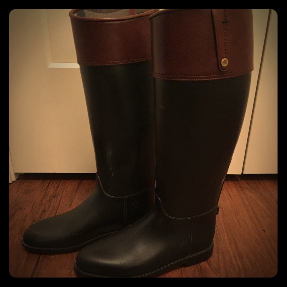 Burberry Rainboots - UK size 39 (US 9)