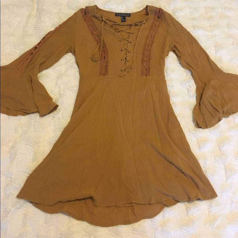Mustard Bell sleeved dress ✌🏼