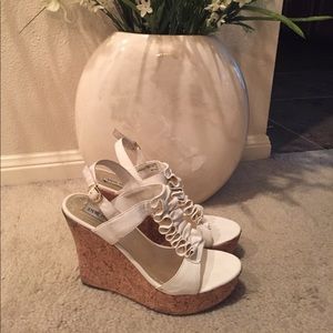 Beautiful Steve Madden Wedged Sandals