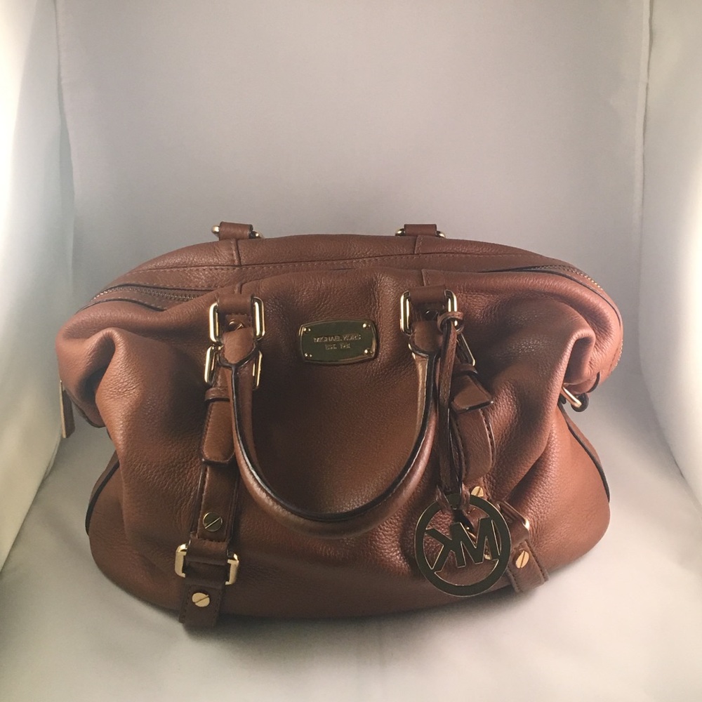 Michael Kors Handbag with gold detail