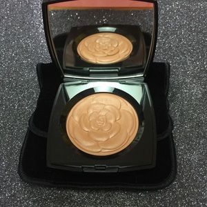 LIMITED EDITION CHANEL ILLUMINATING FACE POWDER