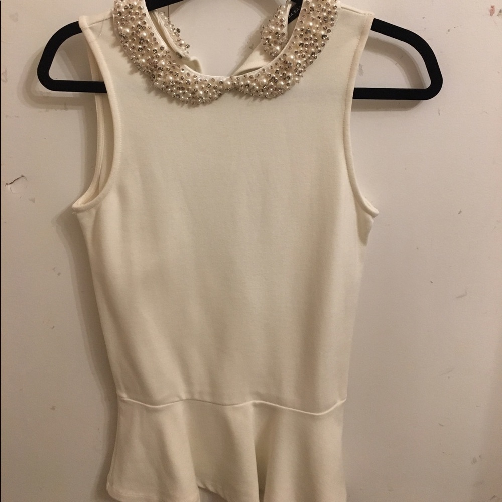 Zara blouse with a pearl collar