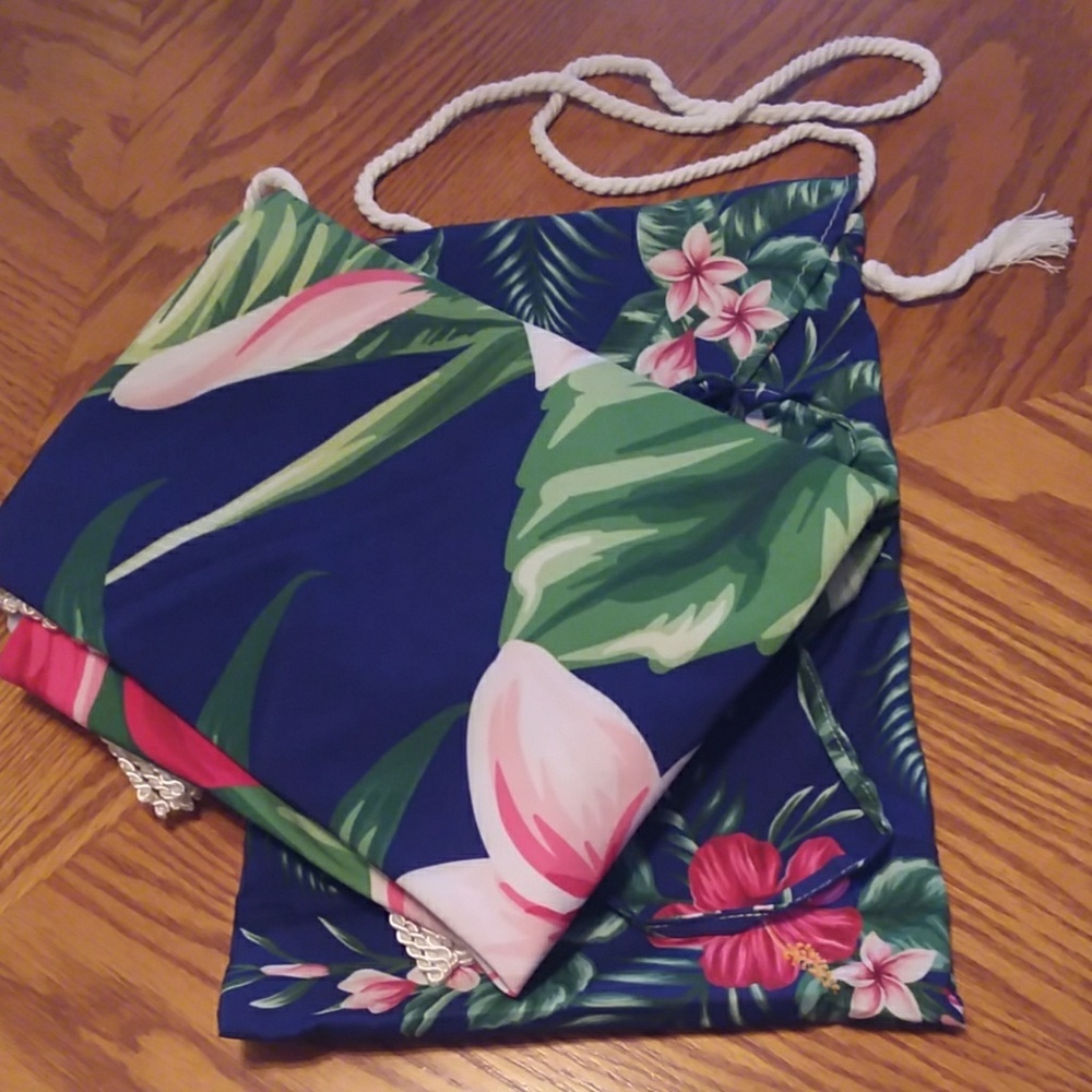 Flowers print beach blanket/Wrap/ yoga mat/bag - Picture 6 of 6