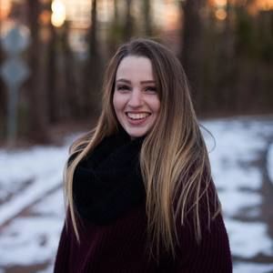 Meet your Posher, Hannah