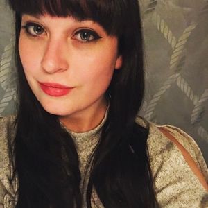 Meet your Posher, Alicia