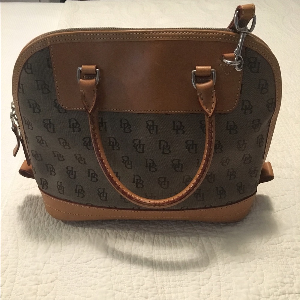 Dooney & Bourke - Picture 6 of 6
