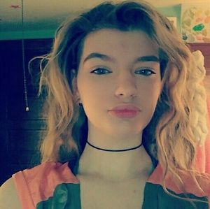 Meet your Posher, Candice