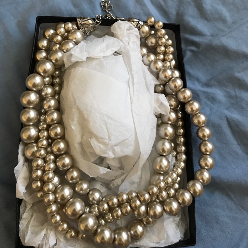 Pearl necklace