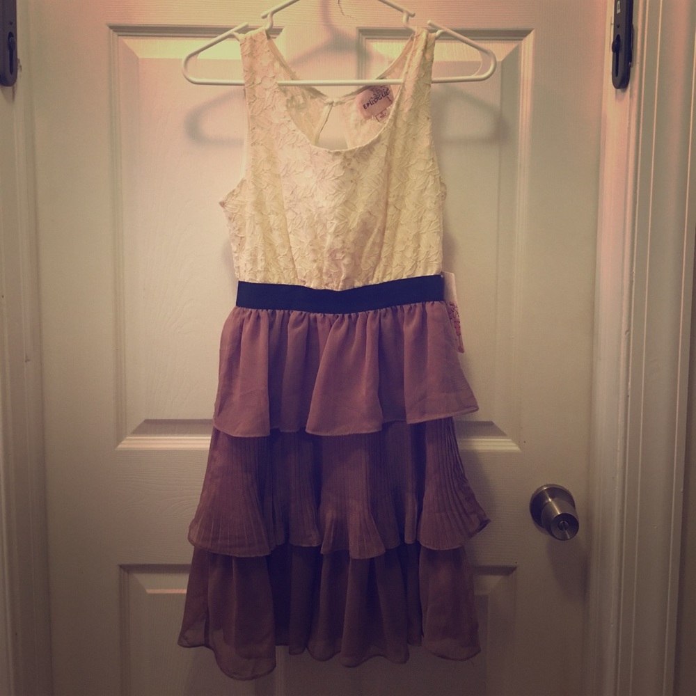 Dress, never worn!