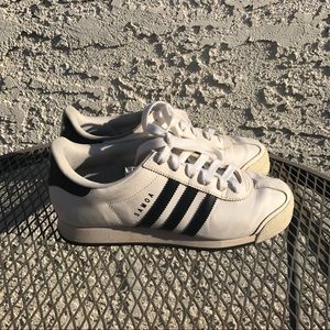 Adidas Samoa white and black Women's 6.5