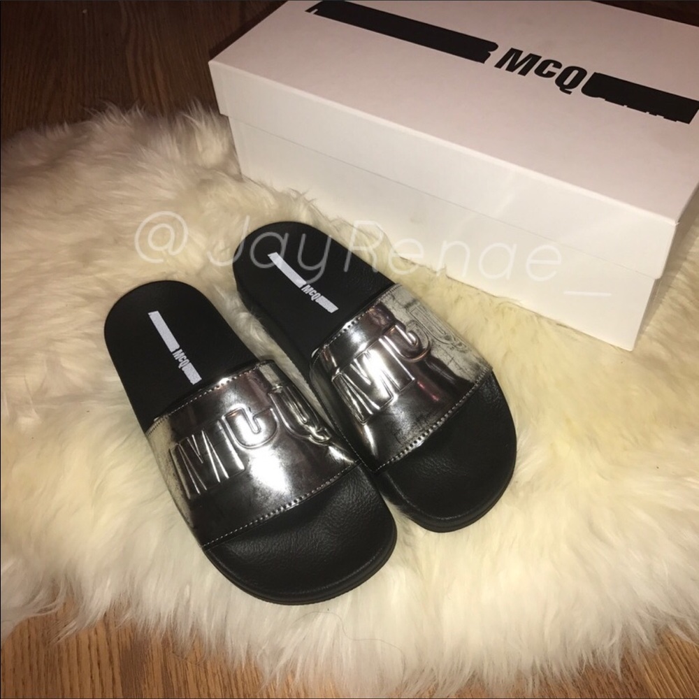 *HOLD Brand New"McQ Alexander McQueen"Silver Slide