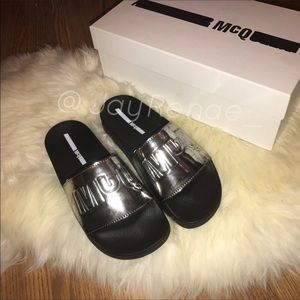 *HOLD Brand New"McQ Alexander McQueen"Silver Slide