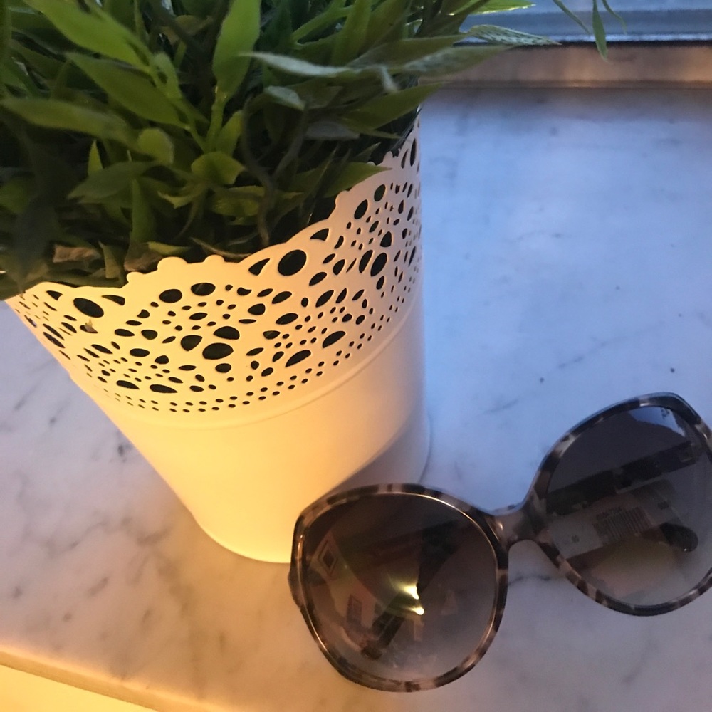 Banana Republic Tortoise Shell Sunglasses