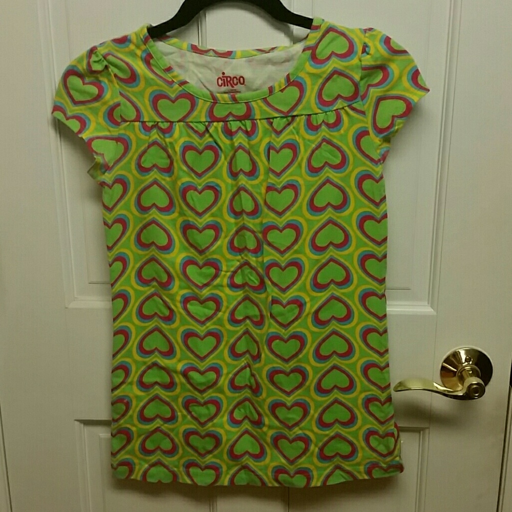 Cute kids heart pattern shirt