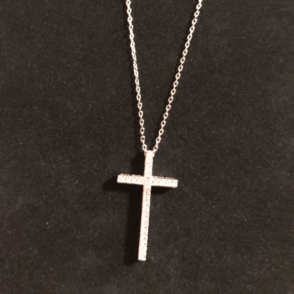 Cross necklace ✝️ Beautiful!