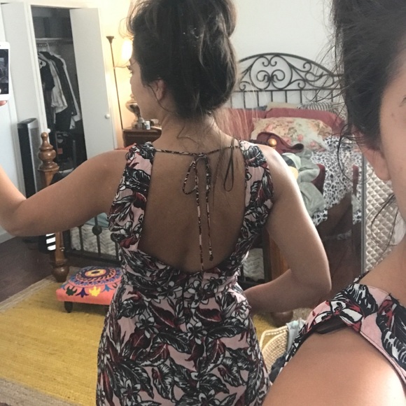 Cute floral romper! - Picture 2 of 3